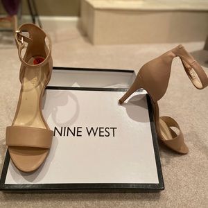Ankle strap sandals
